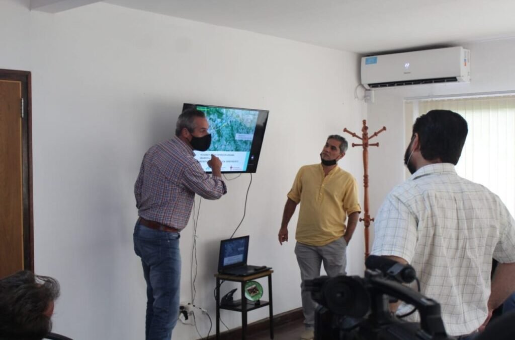 EL MINISTRO DE ECOLOGIA DE LA PROVINCIA VISITÓ LA COOPERATIVA CAINGUÁS