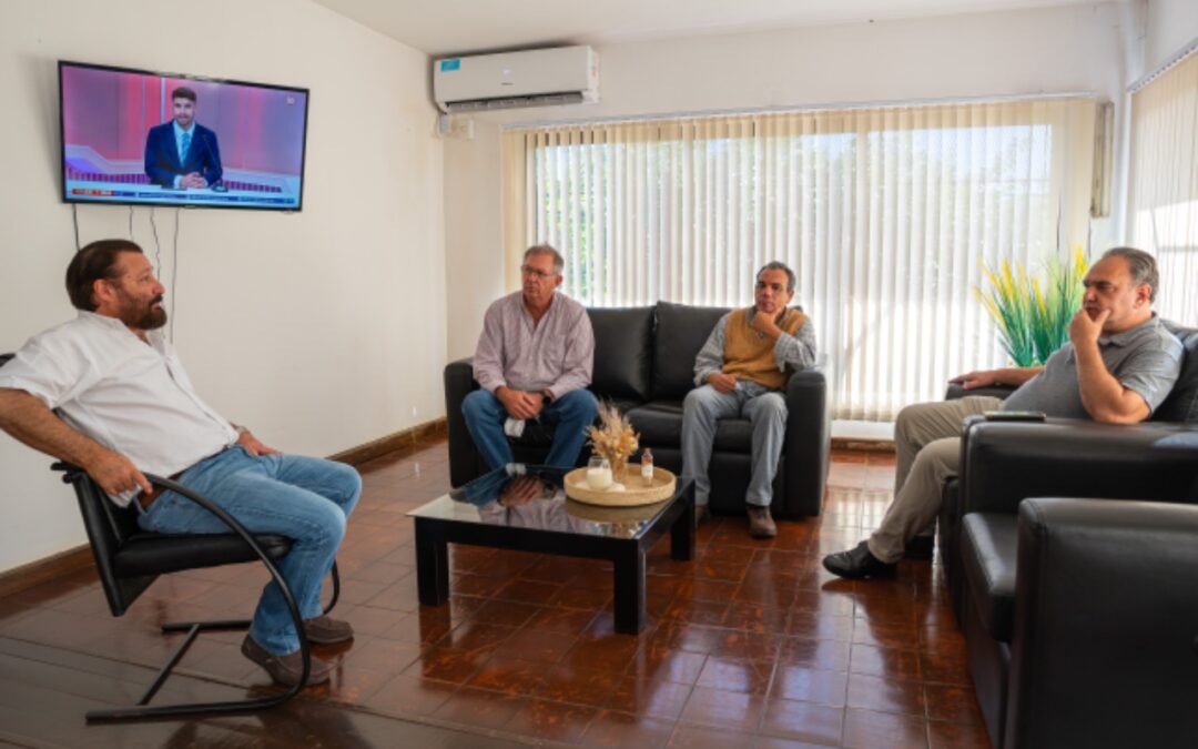 EL PRESIDENTE DEL IFAI VISITÓ LA COOPERATIVA CAINGUÁS